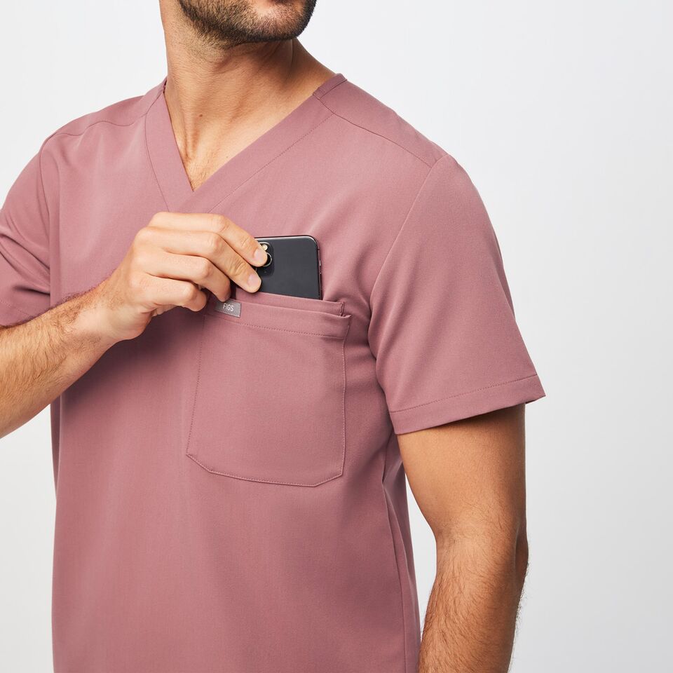 https://creative.wearfigs.com/asset/ba2dbd1f-c4a9-47fc-8994-564ce305f86f/SQUARE/Mens-Leon-Mauve-M-6
