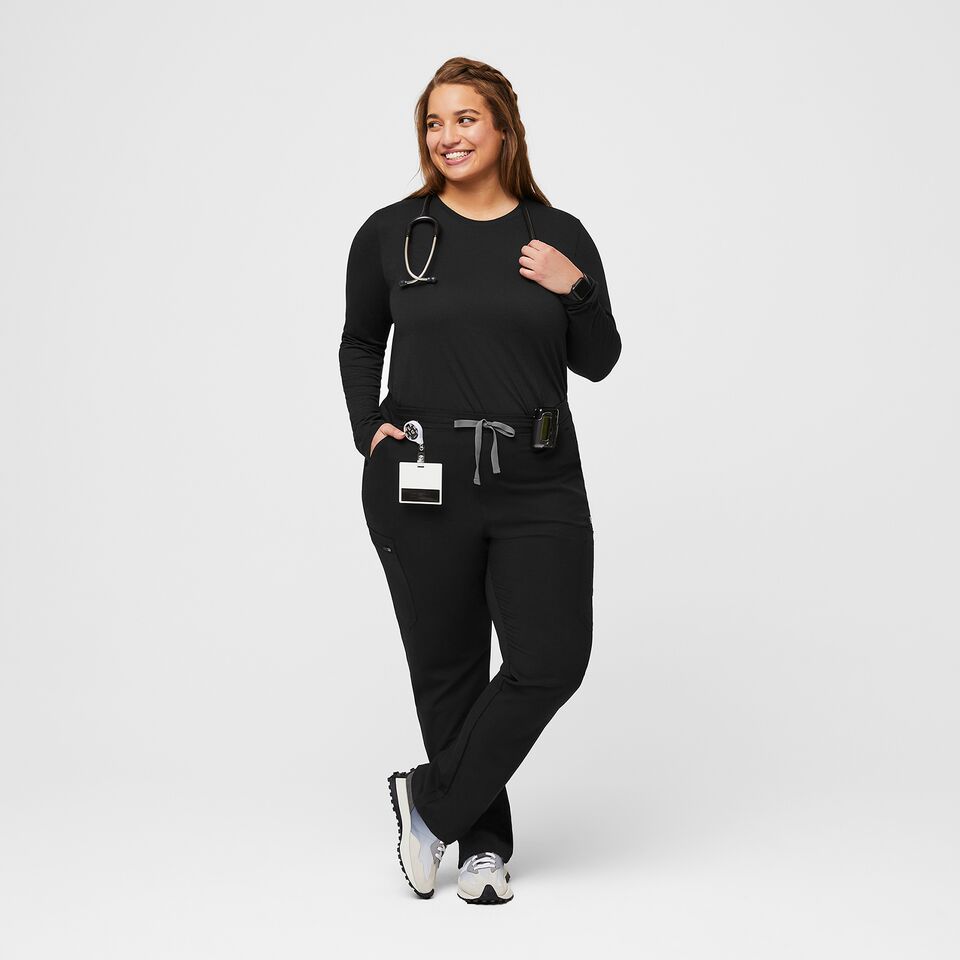 https://creative.wearfigs.com/asset/c05a7313-c665-4647-baac-8529f6abb75c/SQUARE/Womens-Super-Soft-Long-Sleeve-Black-XL-2-jpg